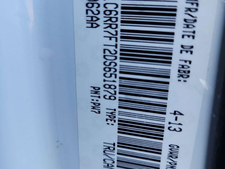 2013-dodge-1500-image-28