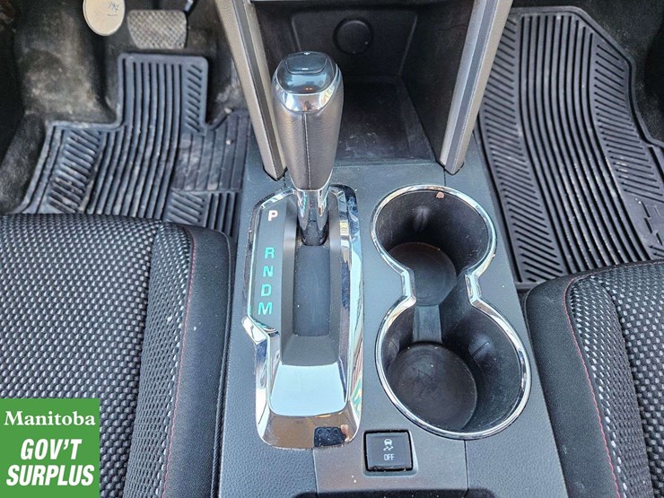 2016-chevrolet-equinox-lt-image-26