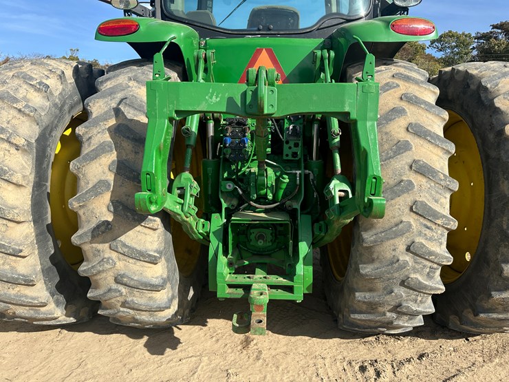 2013-john-deere-8285r-image-17