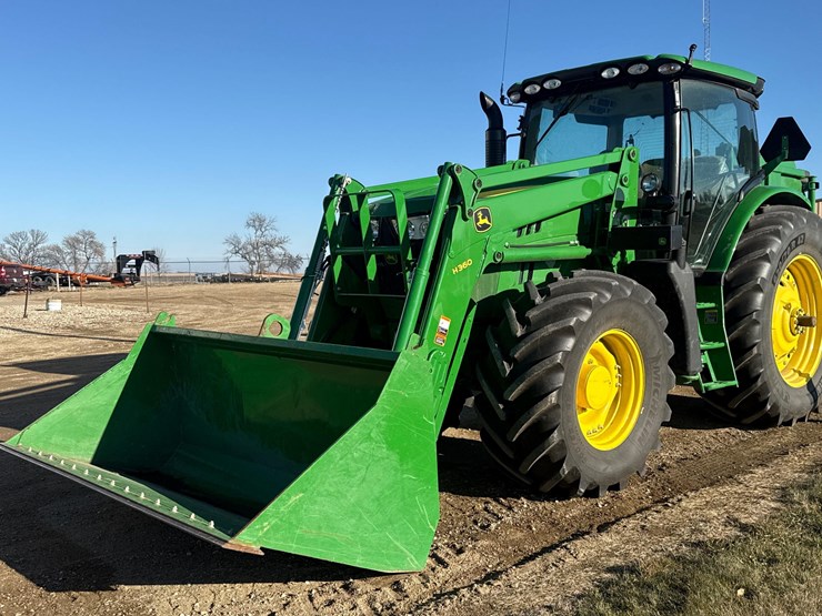 2013-john-deere-6150r-image-1
