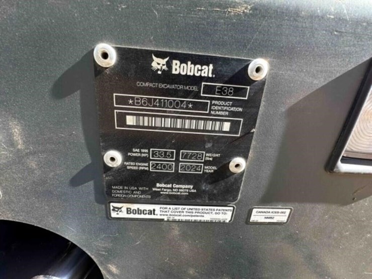 5802024-bobcat-e38-mini-excavator-image-17
