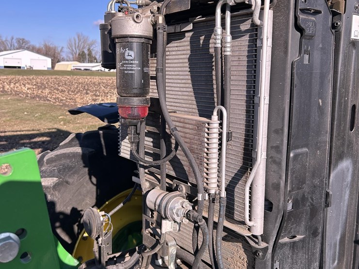 2021-john-deere-6175m-image-57