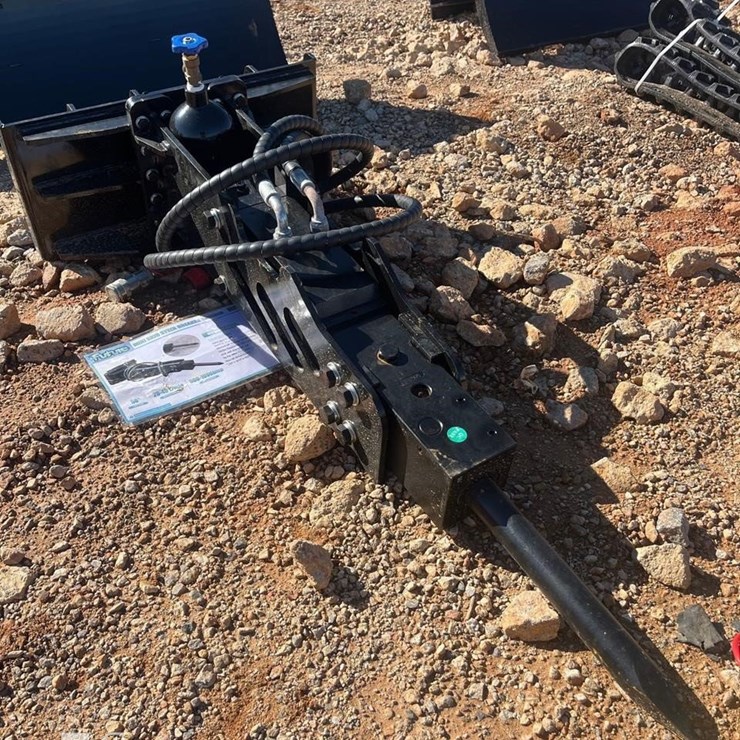 FUTURE MINI SKID STEER HYDRAULIC BREAKER HAMMER