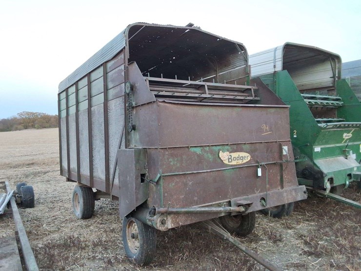 badger-14ft-silage-wagon,-single-axle-image-2