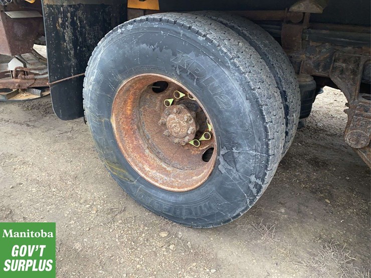 2011-international-workstar-7600-image-16