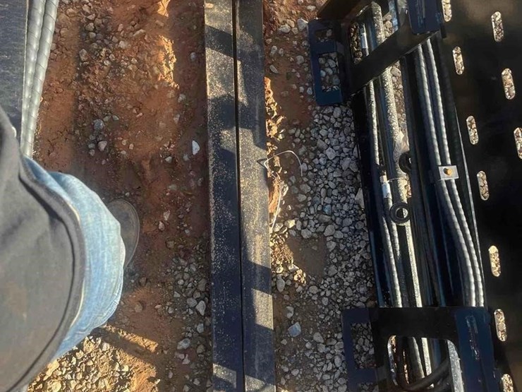 future-60in-hydraulic-side-shift-fork-image-4