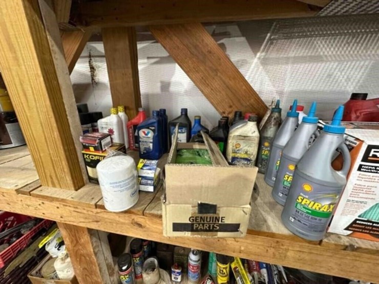 contents-of-shelf--oils,-filters,-funnels,-fluids-image-2