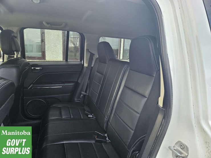 2014-jeep-patriot-image-32