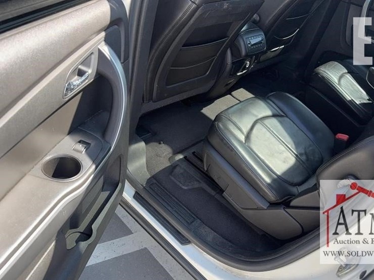 2008-gmc-acadia-slt-image-13