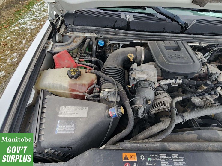 2013-chevrolet-silverado-3500hd-image-22