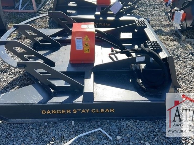 new-72"-wig-brush-cutter---skidsteer-attach-image-1