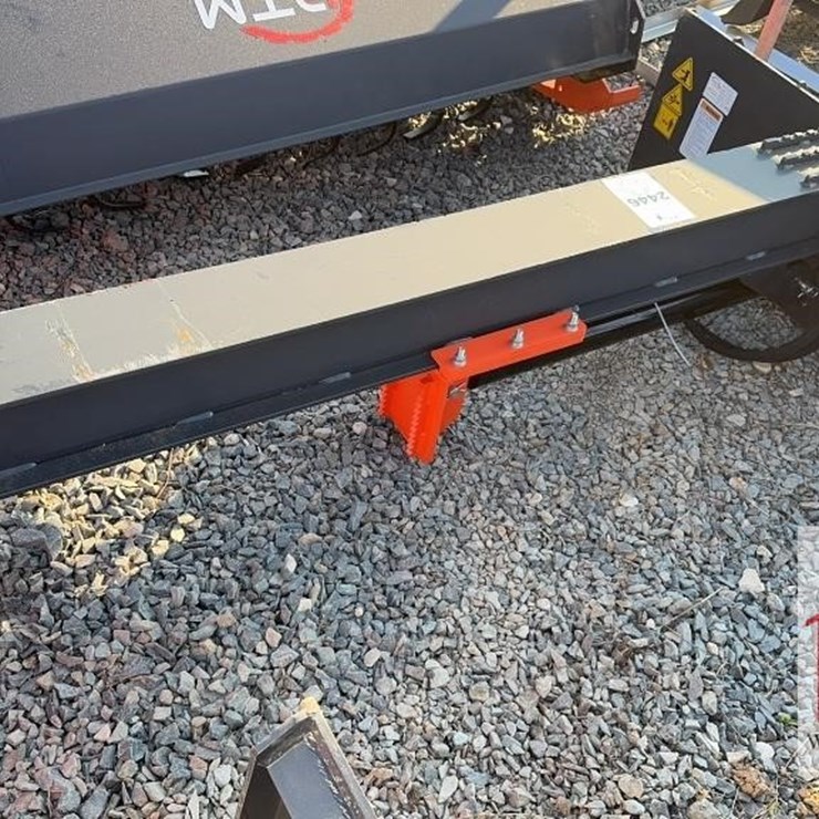 NEW WIG WOOD SPLITTING MACHINE