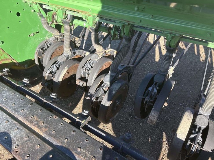 john-deere-8300-image-14