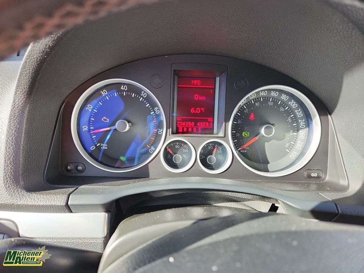 2007-volkswagen-golf-gti-4dr-hatchback-6a-image-9