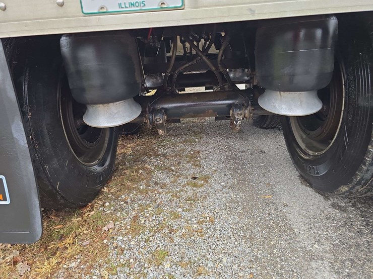 2012-timpte-supper-hopper-image-16