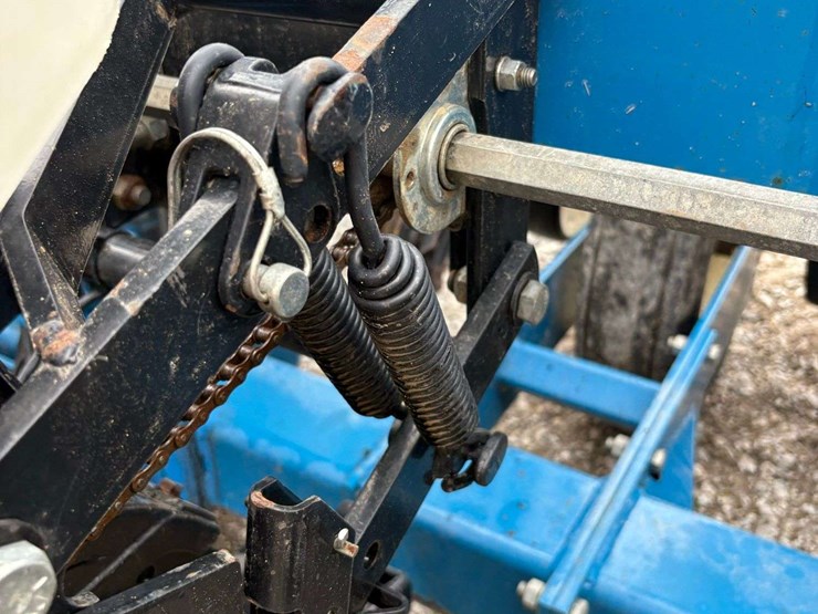 2005-kinze-3500-image-54