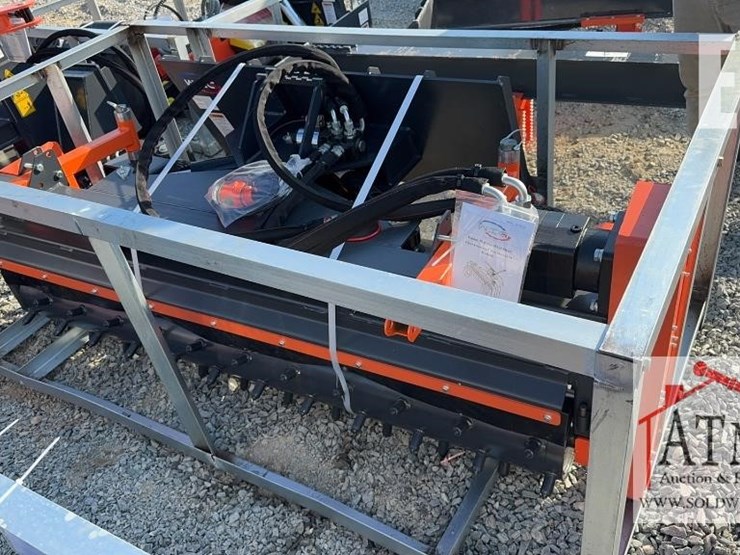 new-72"-wig-power-rake---skidsteer-attach-image-1