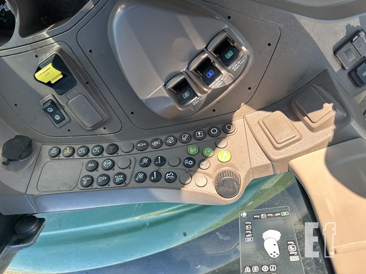 2021-john-deere-6175m-image-53