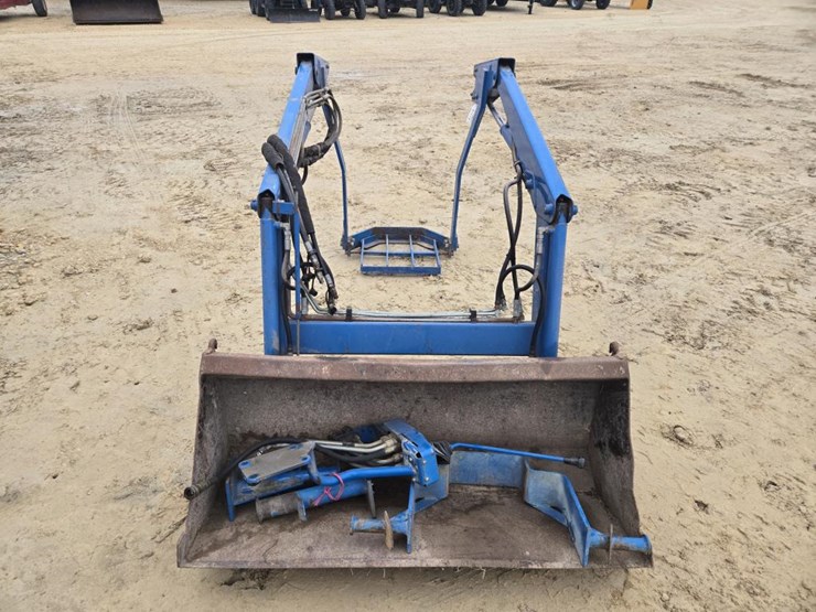 new-holland-7308-image-2