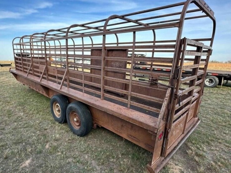 1984-24’-shelby-gooseneck-livestock-trailer-image-6