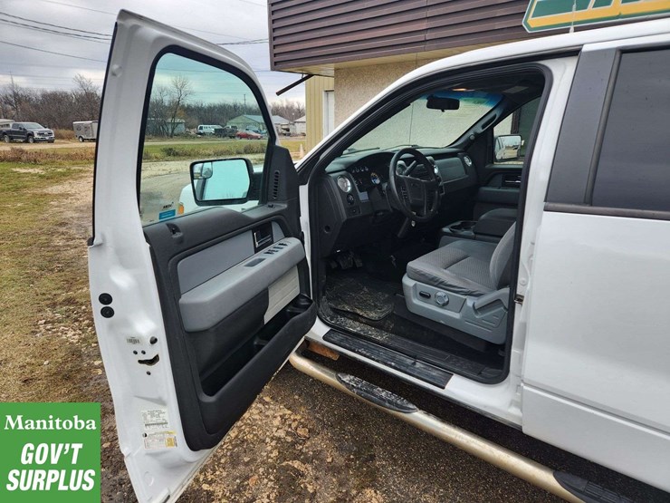 2014-ford-f150-image-32