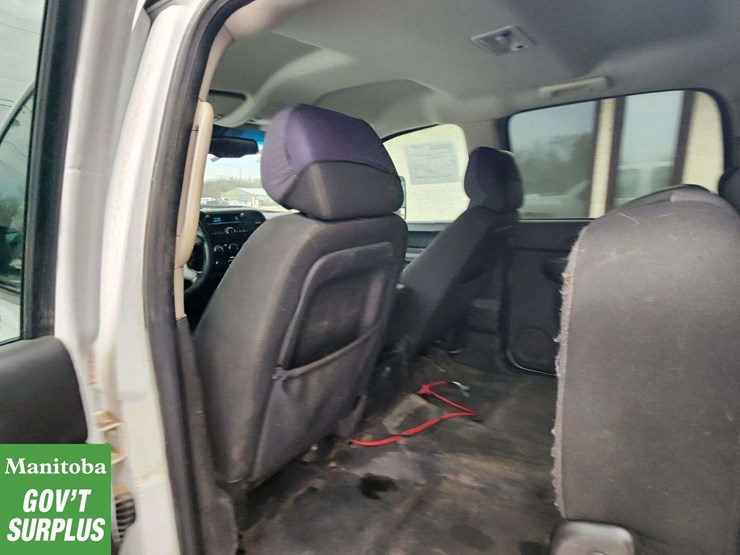 2013-chevrolet-silverado-3500hd-image-37