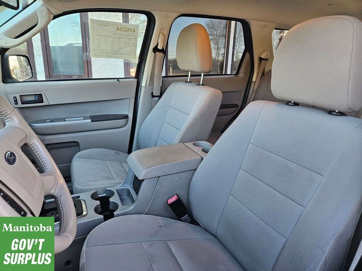 2012-ford-escape-hybrid-image-25