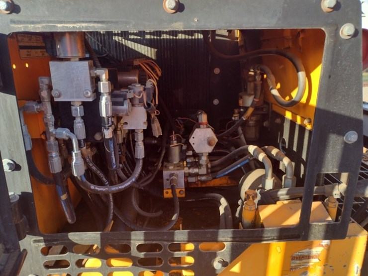 leeboy-8515d-asphalt-paver-(qea-4018)-image-20