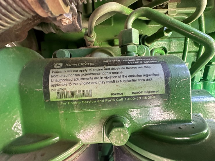 2013-john-deere-8285r-image-44