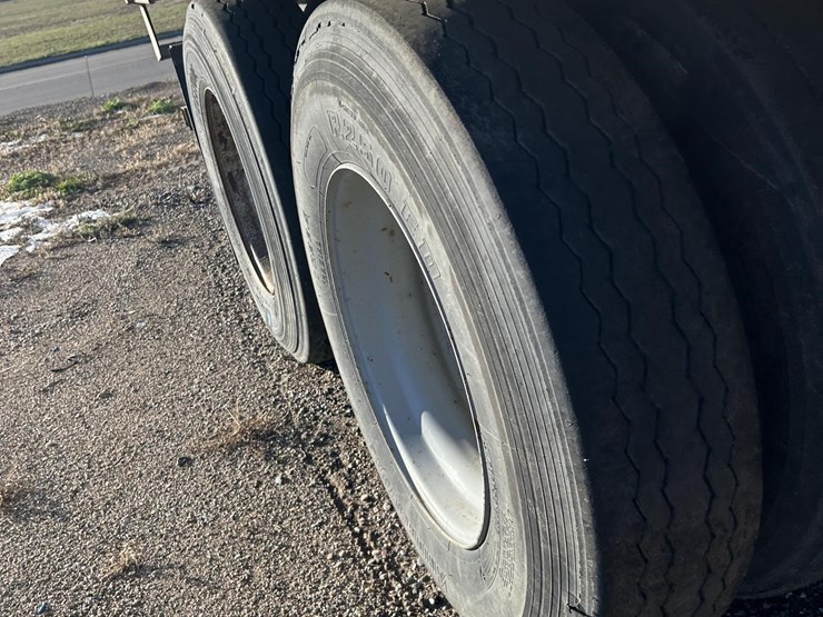 2008-strick-40-ft-image-27