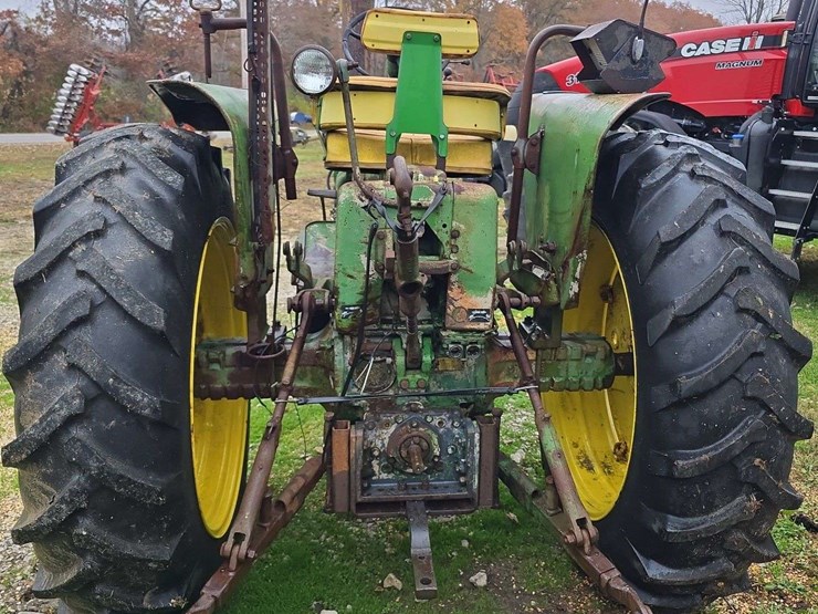 2023-john-deere-3010-image-5