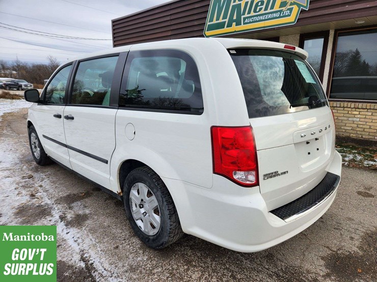 2013-dodge-grand-caravan-se-image-8