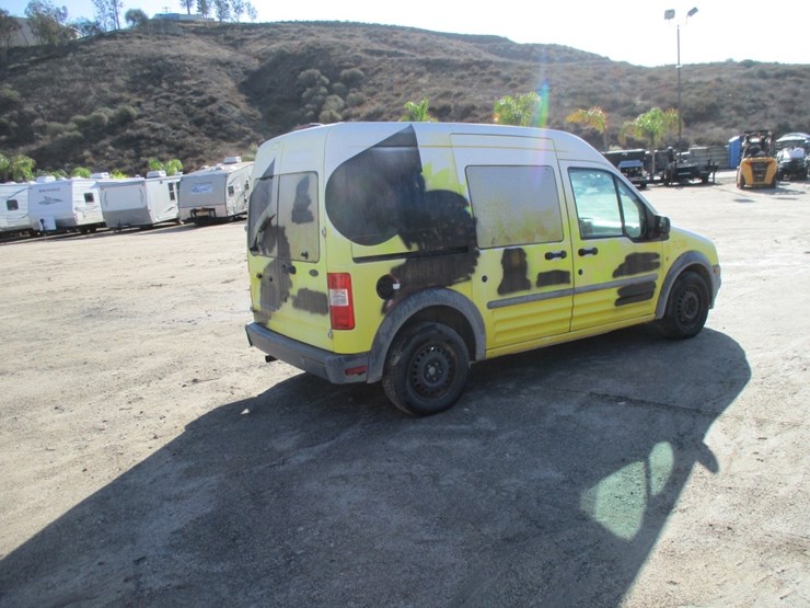 2010-ford-transit-connect-image-3