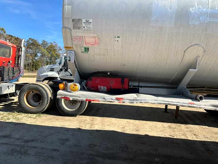 1986-fruehauf-tanker-image-31