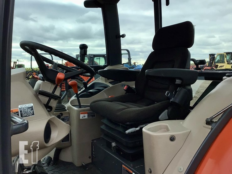 2021-kubota-m7060-image-17