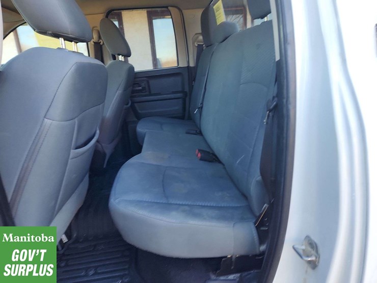 2013-dodge-1500-image-10