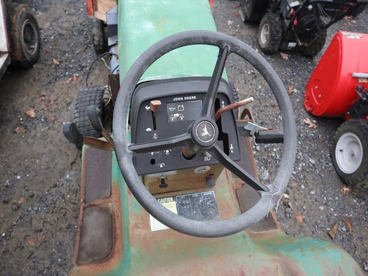 john-deere-318-image-10