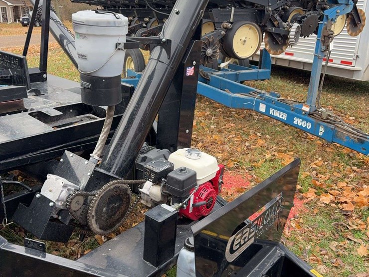 eazy-load-seed-system-seed-tender,-2-box,-electric-start,-honda-gx160-engine-poly-auger,-tandem-axle-image-11