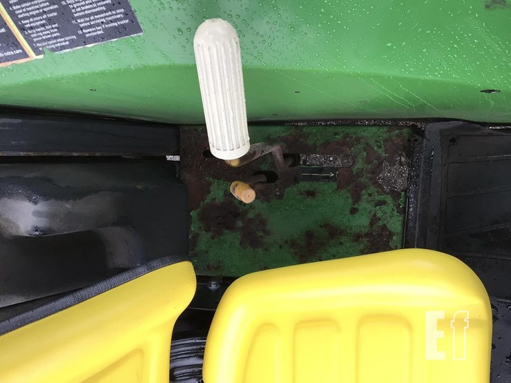 2004-john-deere-5220-image-18