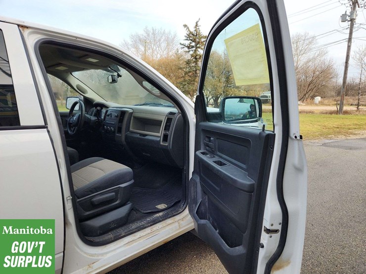 2012-dodge-1500-image-16