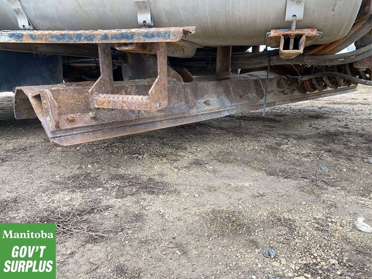 2009-international-workstar-7600-image-13