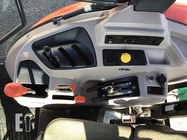 2015-kubota-m7060-image-15