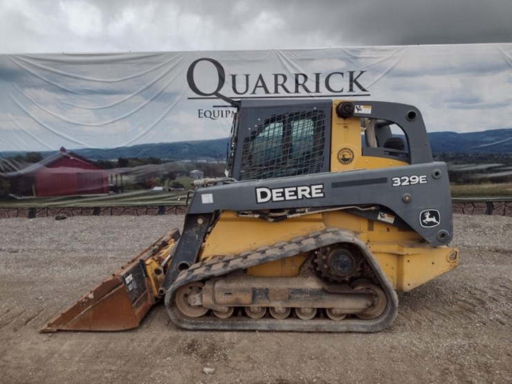 deere-329e-image-1