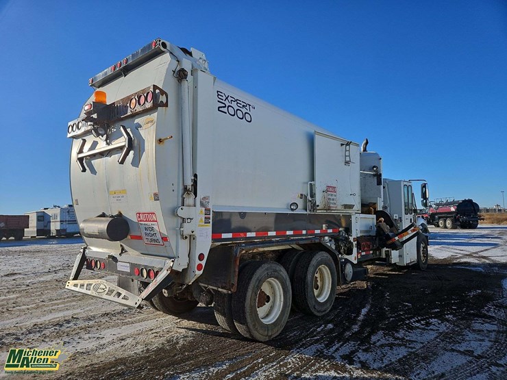 2009-international-workstar-7400-image-4