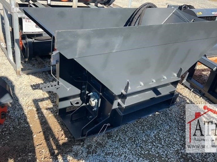 new-wig-material-crusher---skidsteer-attachment-image-3