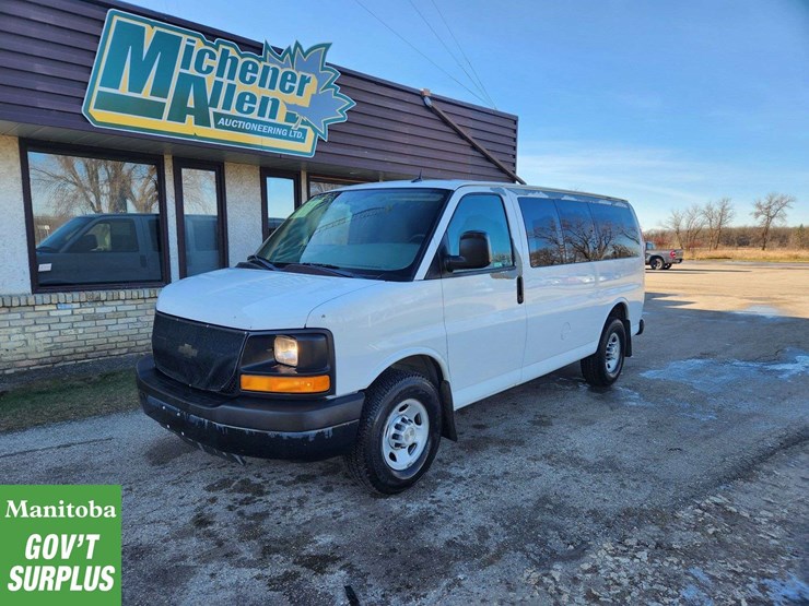2012-chevrolet-express-2500-image-1