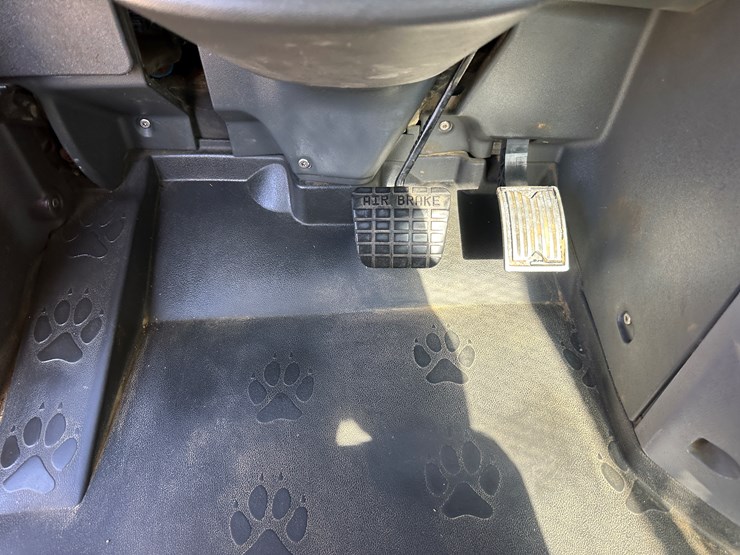 #33708-•-2014-mack-cxu-t/a-daycab-truck-tractor-1m1aw02y3em038036-image-82