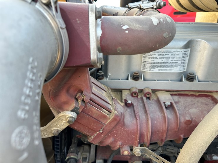 #33710-•-2011-mack-cxu-t/a-sleeper-truck-tractor-1m1aw09y3bm013638-image-56