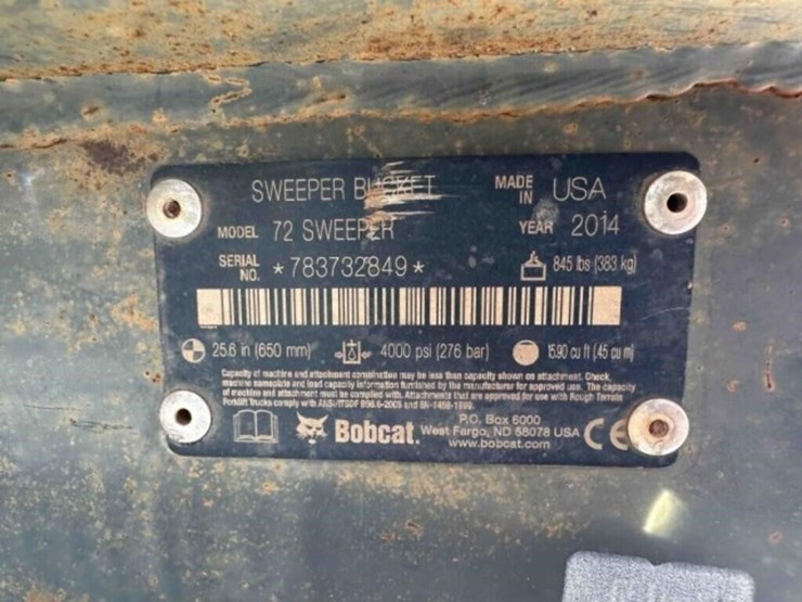 2014-bobcat-skid-steer-sweeper-bucket-image-5