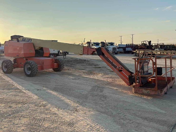 2015-jlg-660sj-image-3